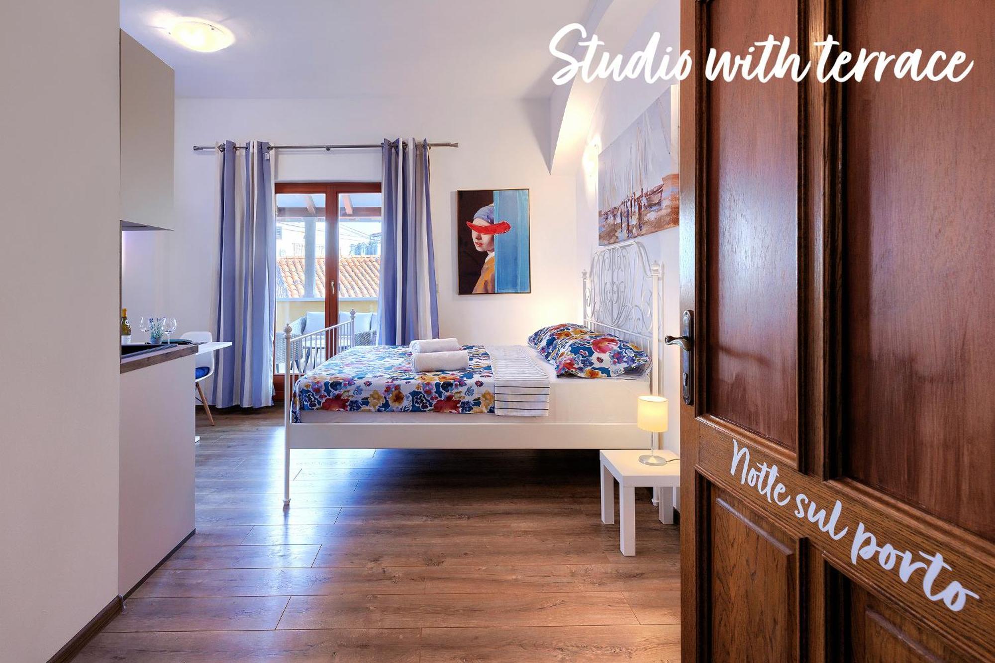 Studios Notte Sul Porto Rovinj Exteriér fotografie