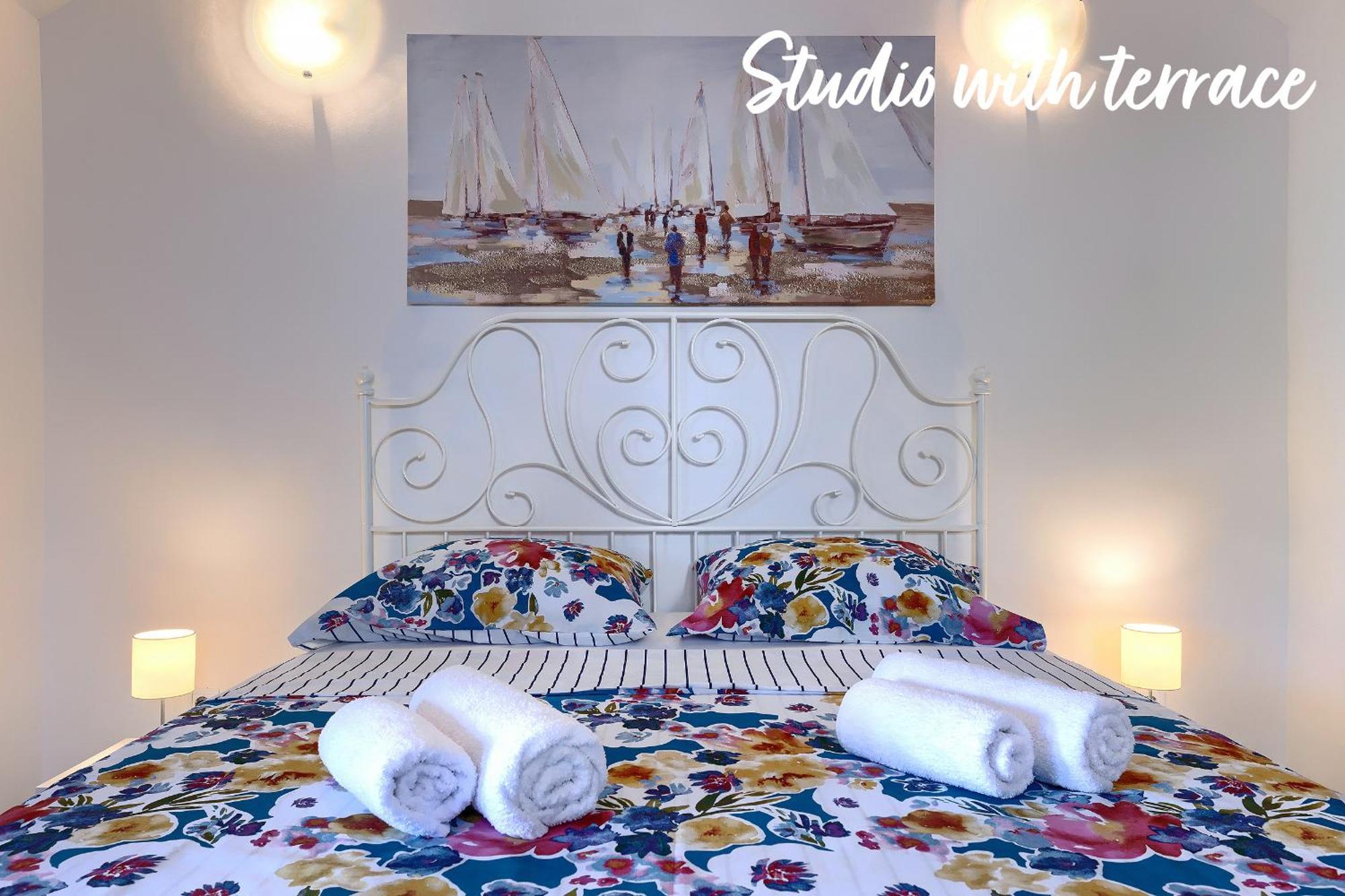 Studios Notte Sul Porto Rovinj Exteriér fotografie